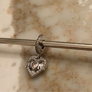 Beautiful Pandora 2pc “Mom” Dbl Hearts Charm!